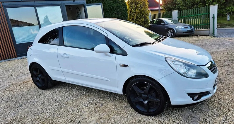 Opel Corsa cena 9999 przebieg: 214000, rok produkcji 2008 z Knyszyn małe 596